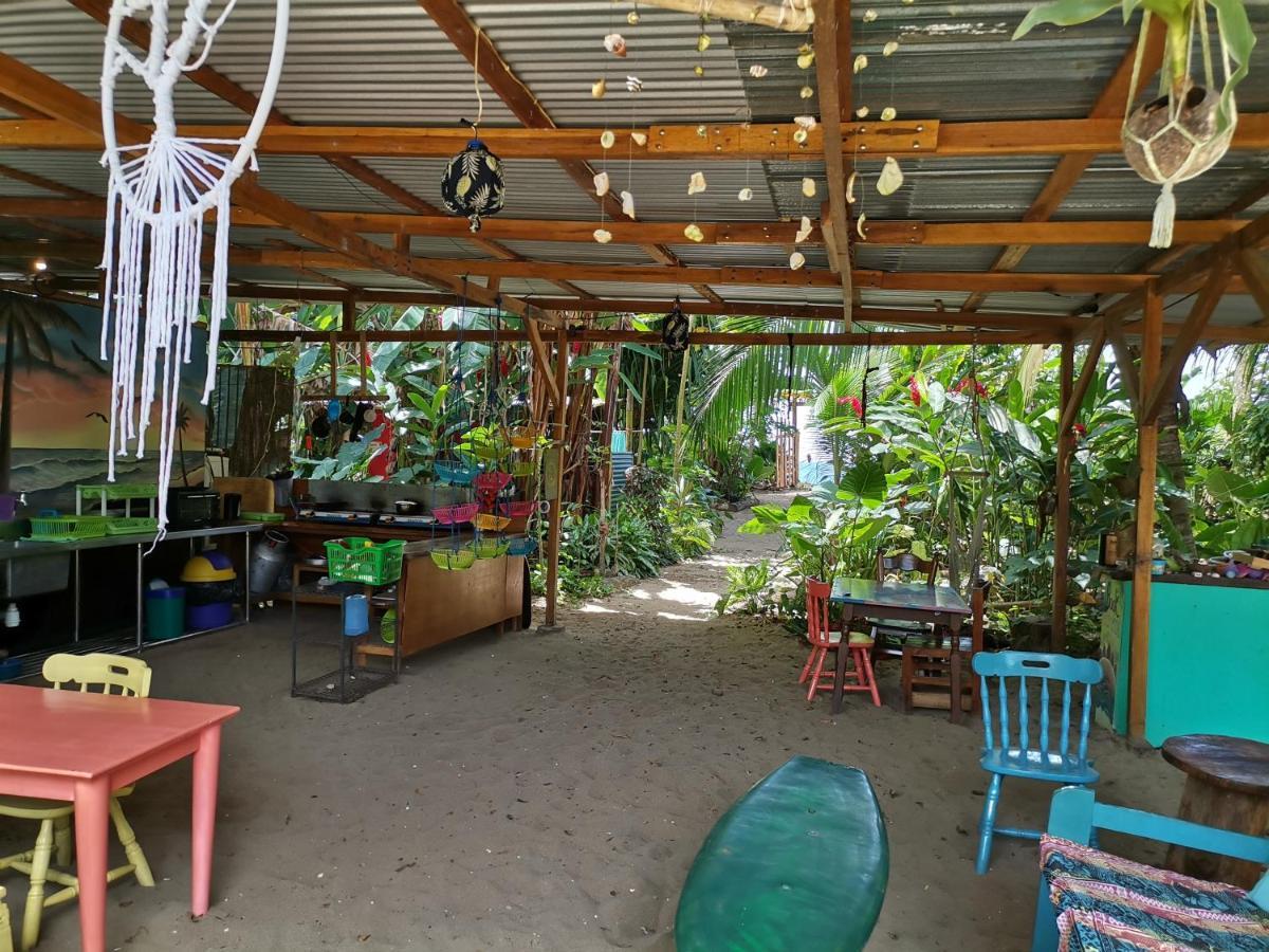 Oasis Hostel Puerto Viejo de Talamanca Exterior photo