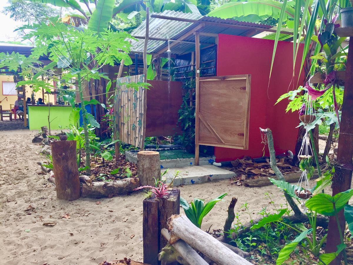 Oasis Hostel Puerto Viejo de Talamanca Exterior photo