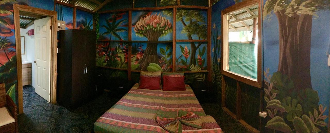 Oasis Hostel Puerto Viejo de Talamanca Exterior photo